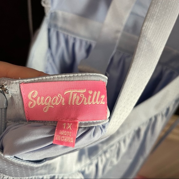 Sugar Thrillz Romp In The Hay Sleeveless Romper - Picture 4 of 4